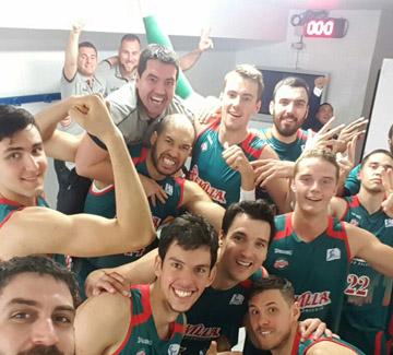 selfie vestuario fonteta grupo equipo berni rodríguez